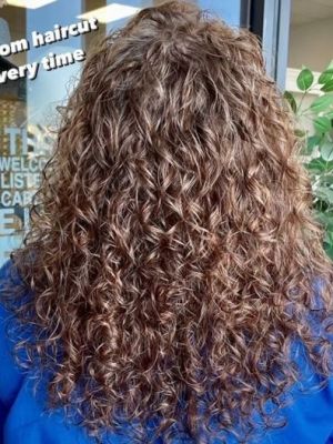 custom-haircut-curly-hair-columbus-IN