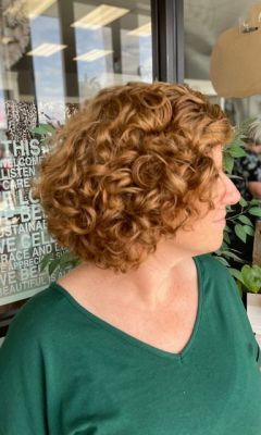 curly-haircut-and-trims-columbus-IN