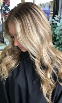 gorgeous-long-blonde-hair-by-blondies-columbus